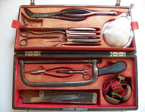 surgical-instrument-set-medical-error